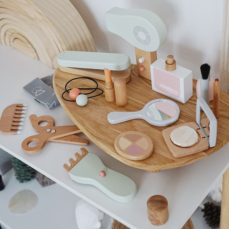 New Children Wooden Simulation - Beauty Makeup Game review and price